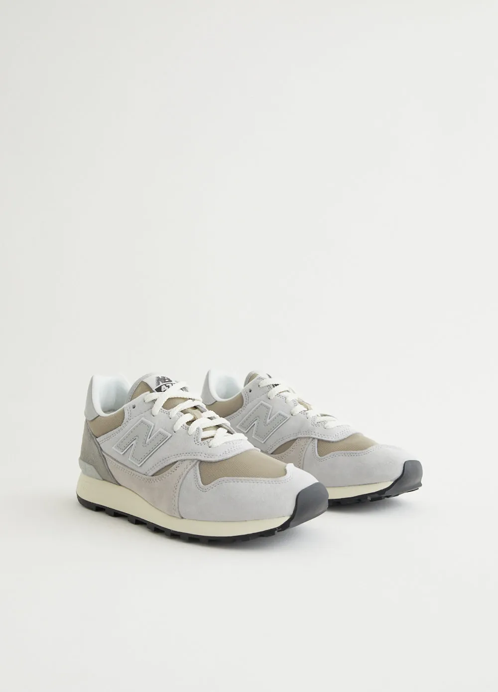 475 'Stoneware Brighton Grey' Sneakers