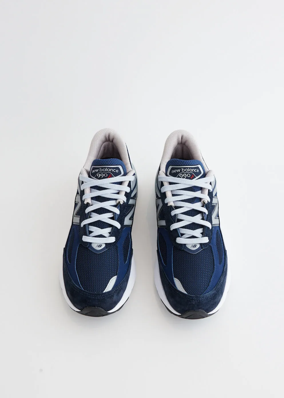 990v6 'Navy' Sneakers