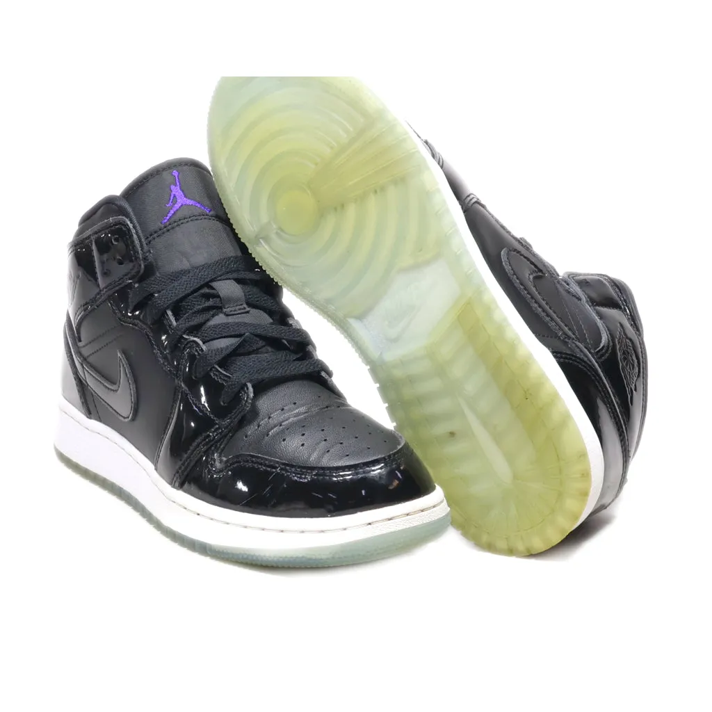 Air Jordan Air Air Jordan 1 Mid Se High-Top Sneakers Leather Black Colour For Women