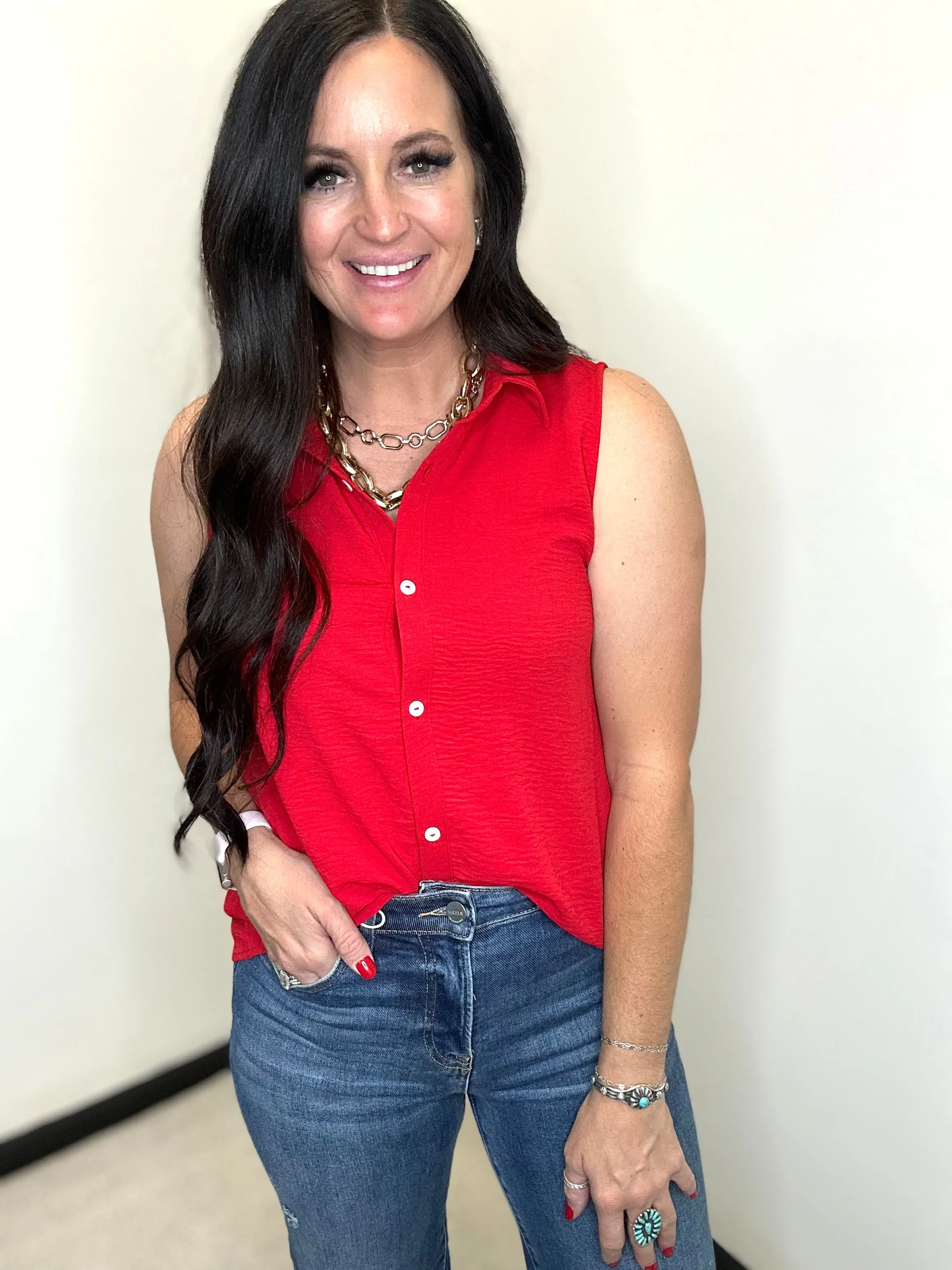 Andree by Unit Sleeveless Button Down Blouse Red