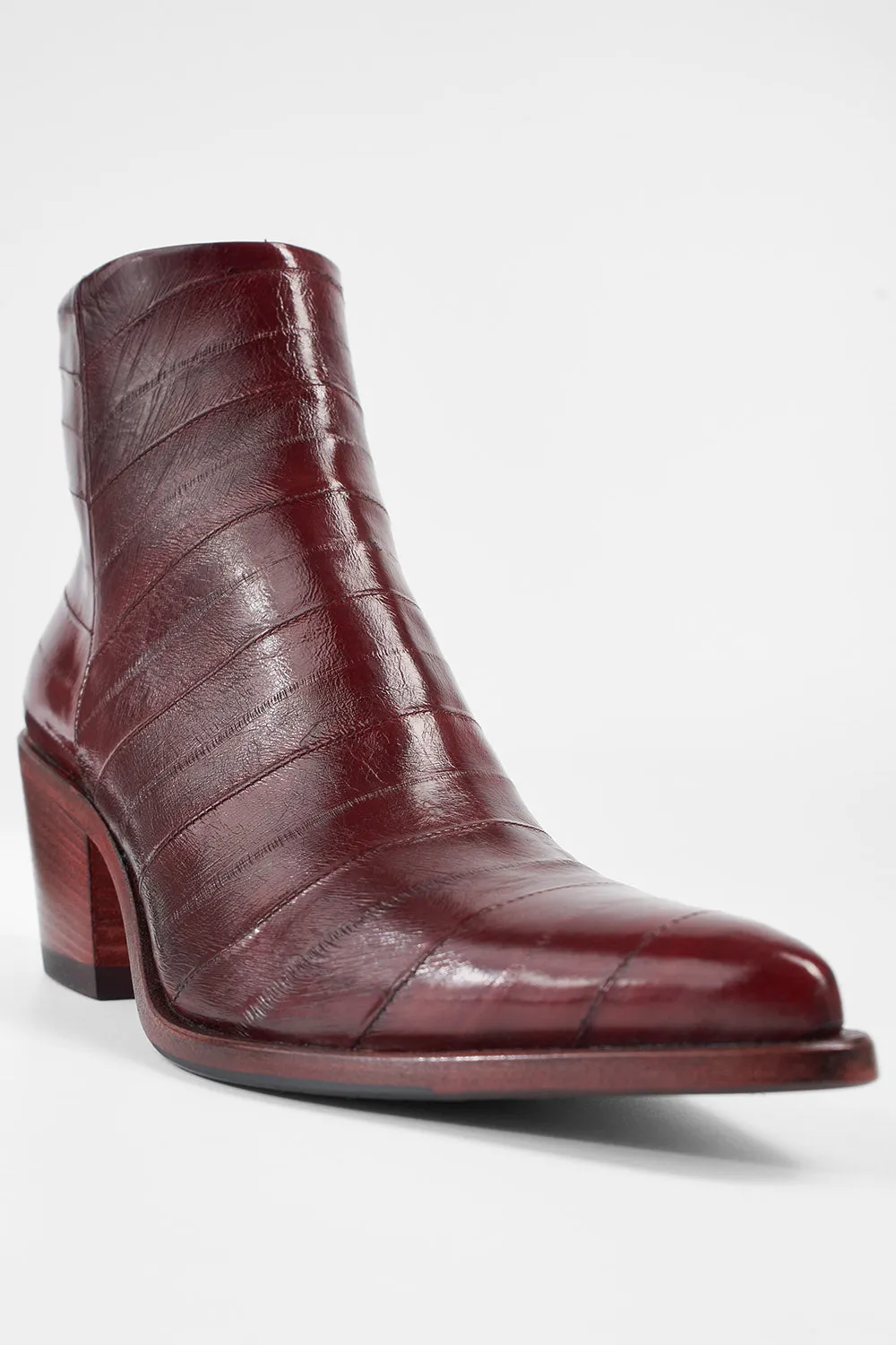 AUSTIN passion-red texan boots.