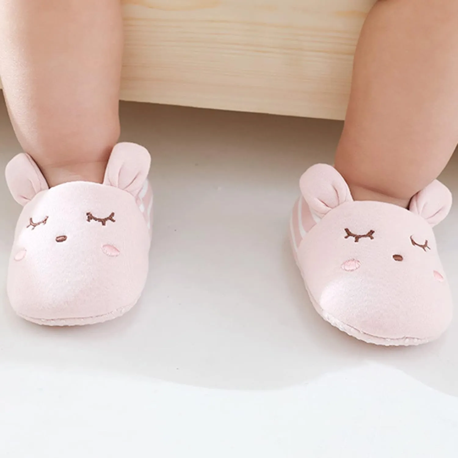 Baby First Walking Shoes Non-Slip Toddler Sock Shoes Toddler Girls Boys Slip On Sneakers Infant Slippers Lightweight