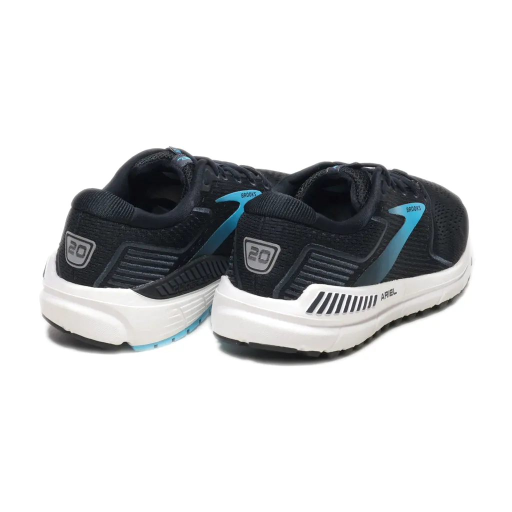 Brooks Ariel 20 Low-Top Sneakers Leather Black Colour For Men