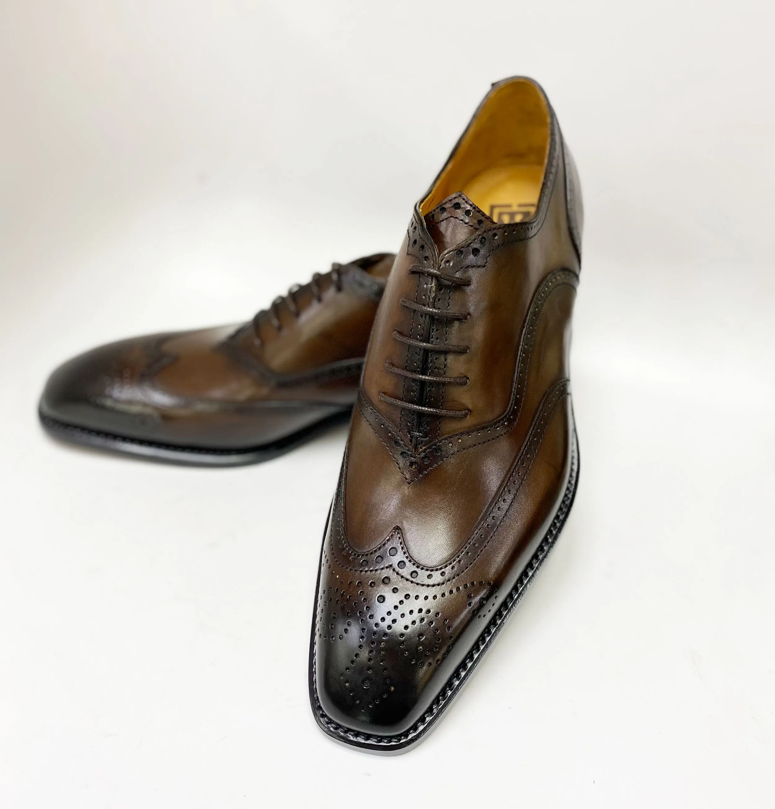 Calfskin "Luke" Wingtip Oxford Brown