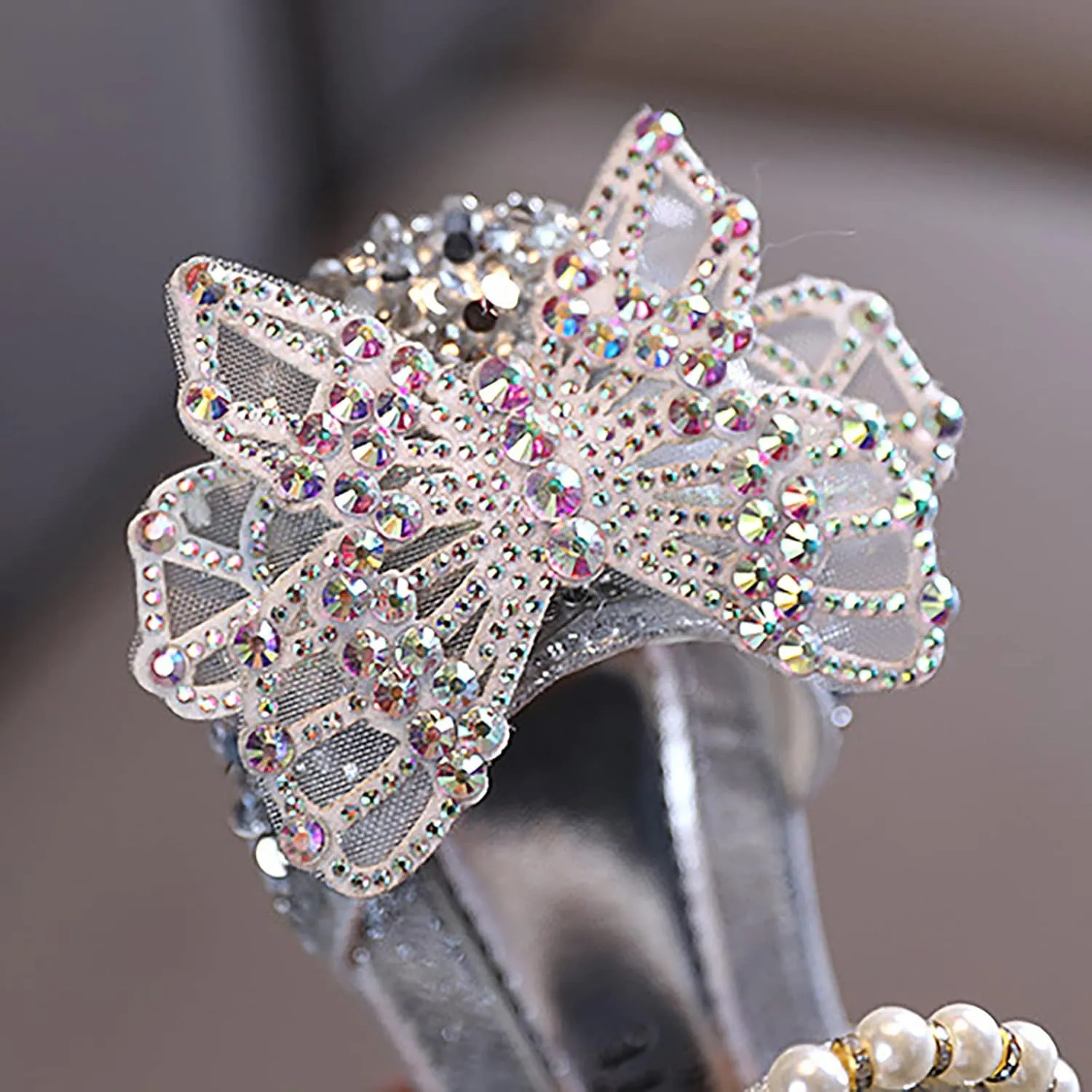 Fashion Spring And Summer Girls Sandals Dress Performance Dance Shoes Mesh Rhinestone Butterfly Pearl Belt
