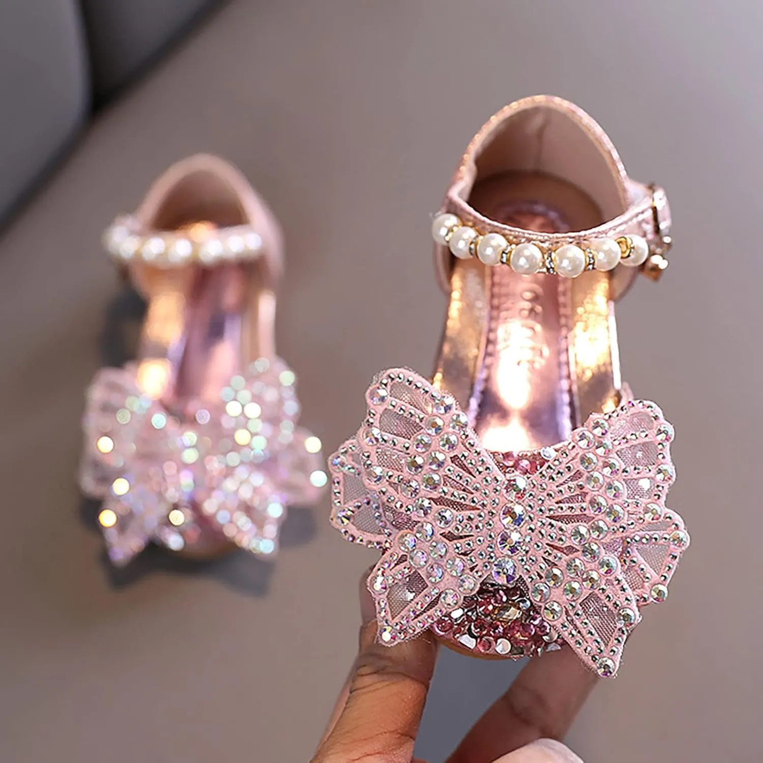 Fashion Spring And Summer Girls Sandals Dress Performance Dance Shoes Mesh Rhinestone Butterfly Pearl Belt