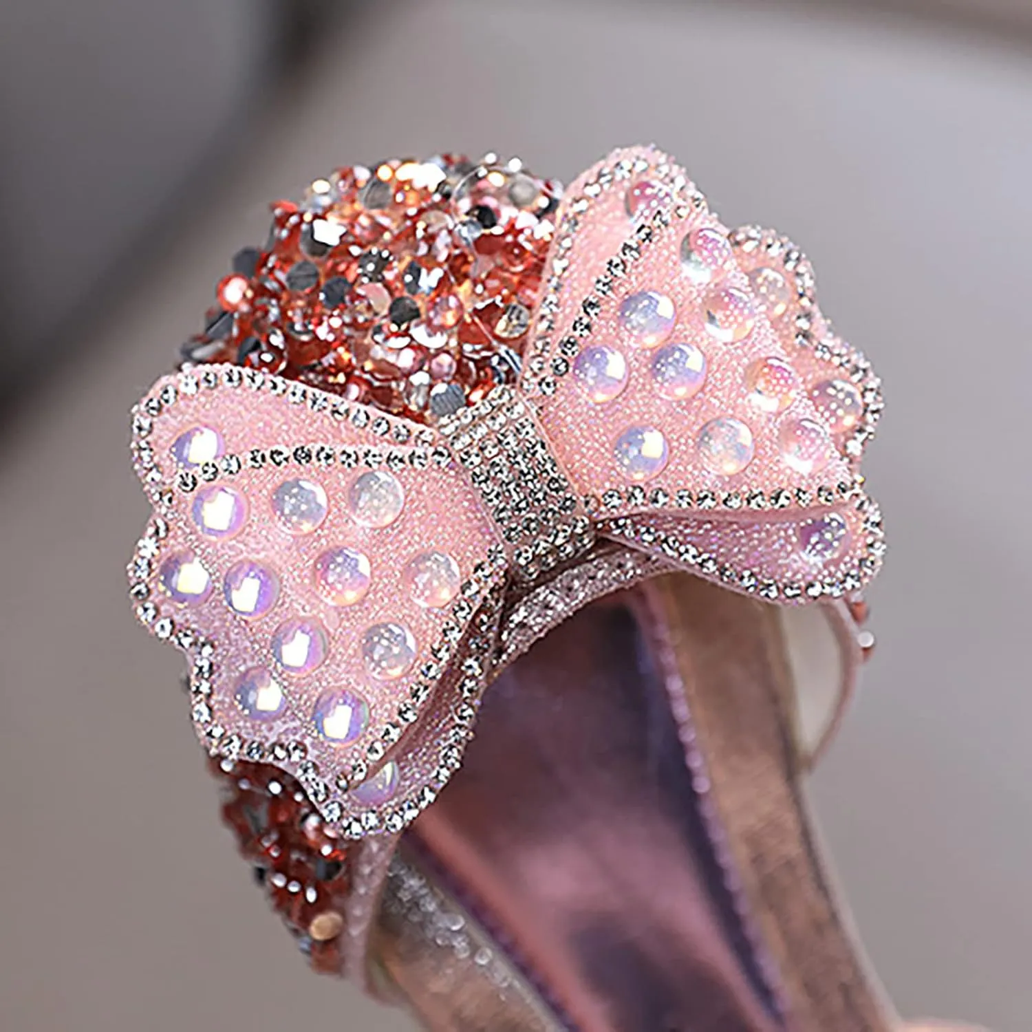 Fashion Spring and Summer Kids Dance Shoes Girls Dress Performance Rhinestone Pearl Bow Princess Shoes