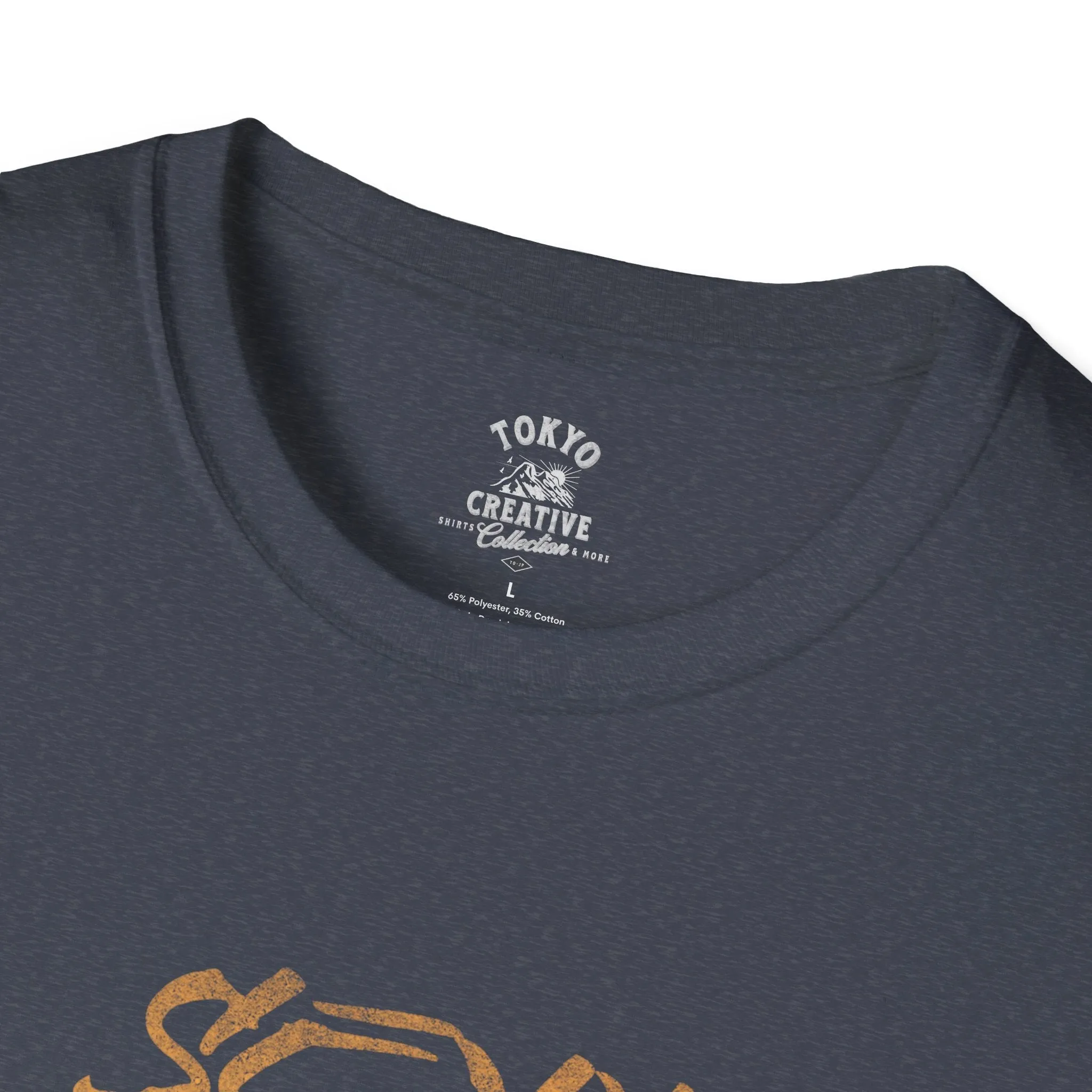 Geek Chic: Sexy, Nerdy & D&D Obsessed - Premium T-Shirt