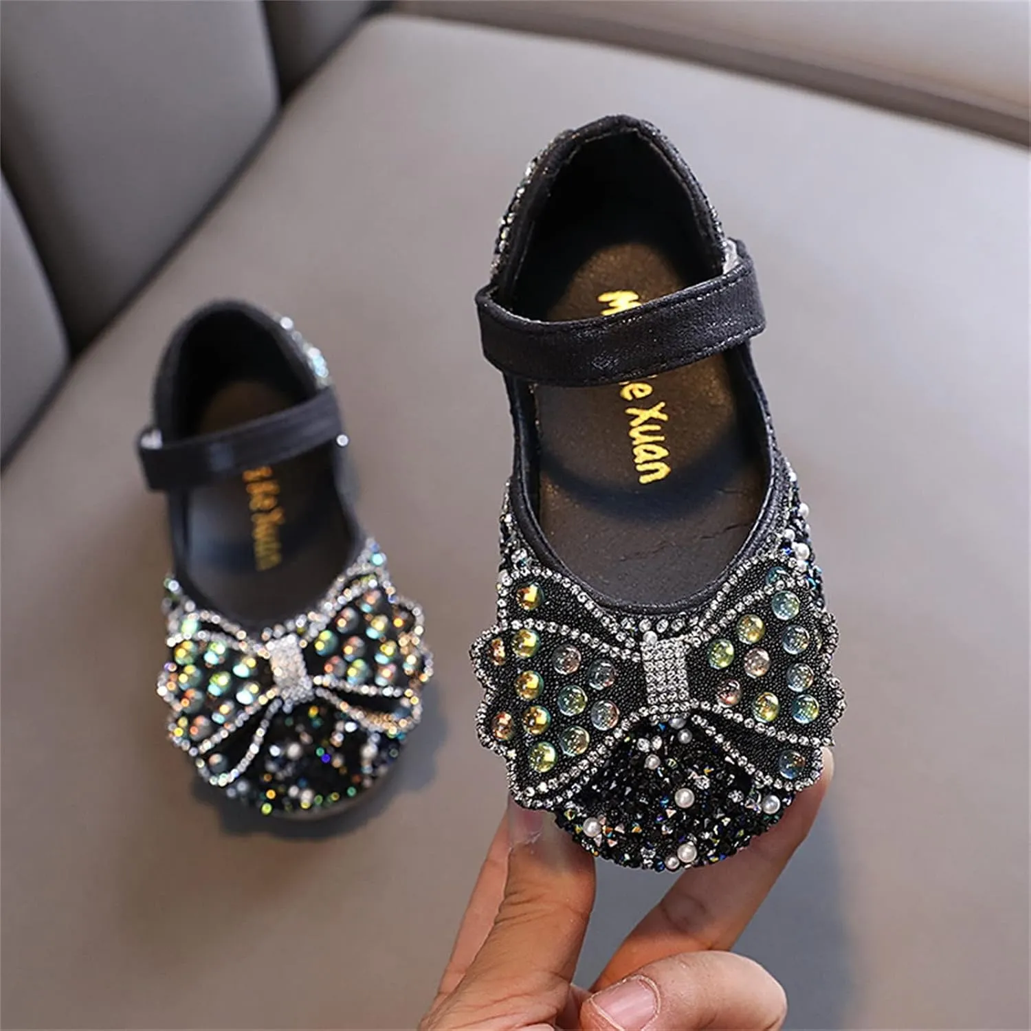 Spring and Summer Children Dance Shoes Girls Performance Princess Shoes Rhinestone Pearl Dress