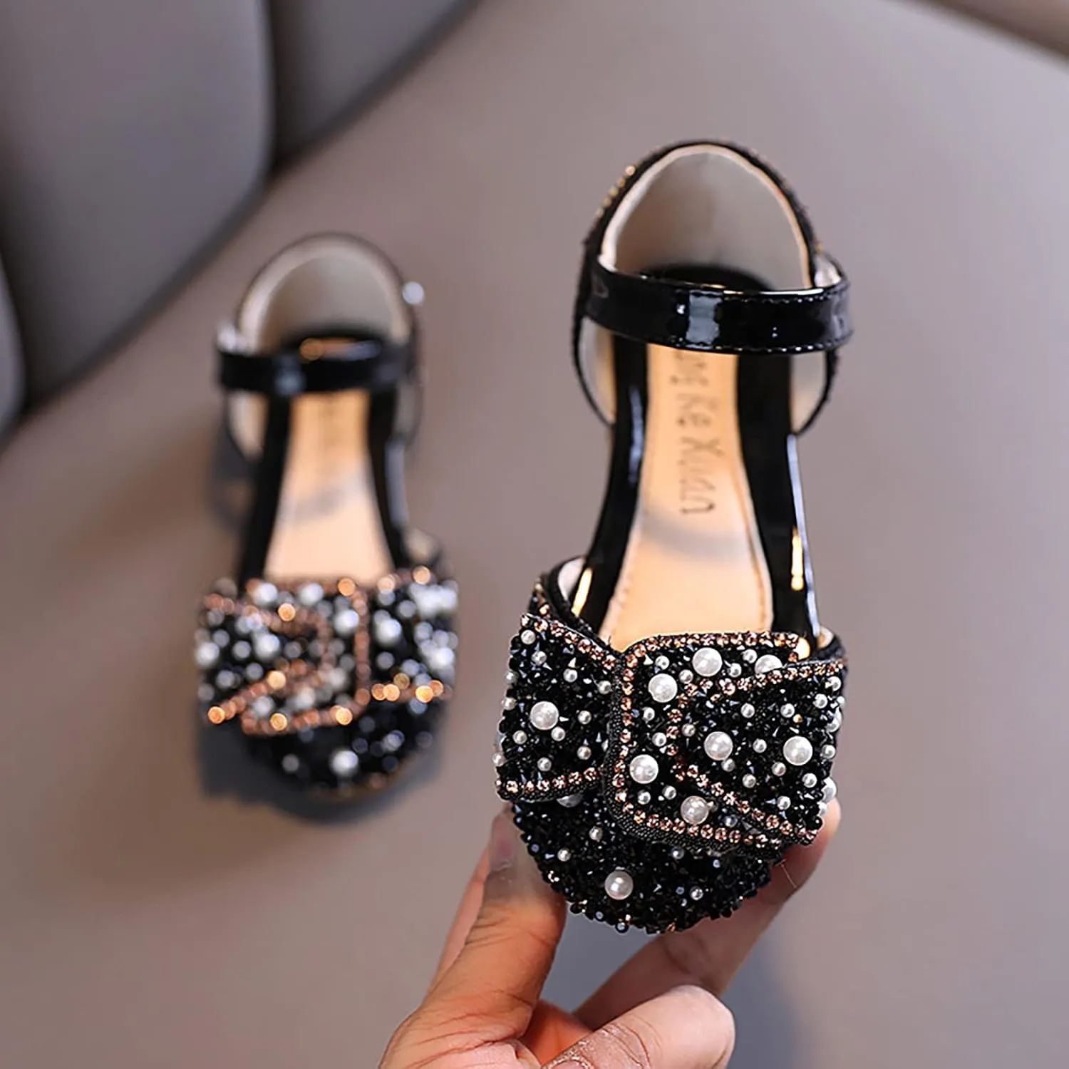Spring and Summer Girls Dance Shoes Princess Dress Performance Shoes Flat Bottom Light Pearl Girls Booties Size