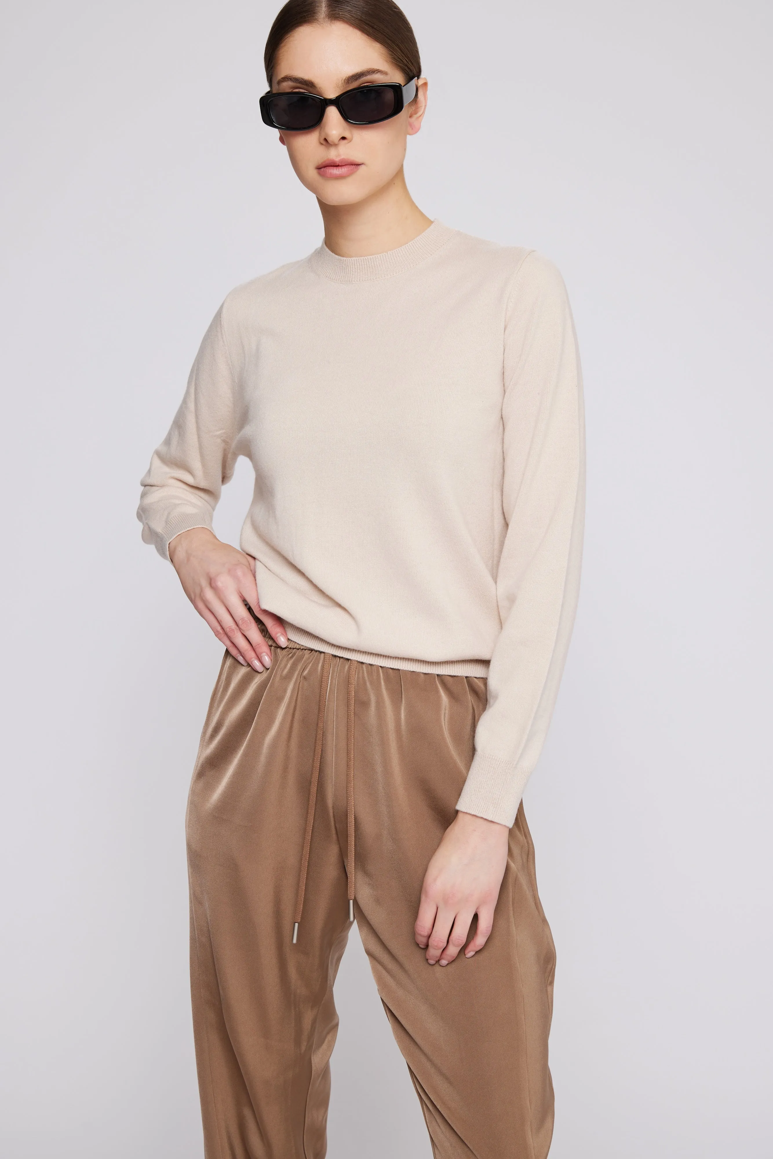 Vera Satin Jogger Latte