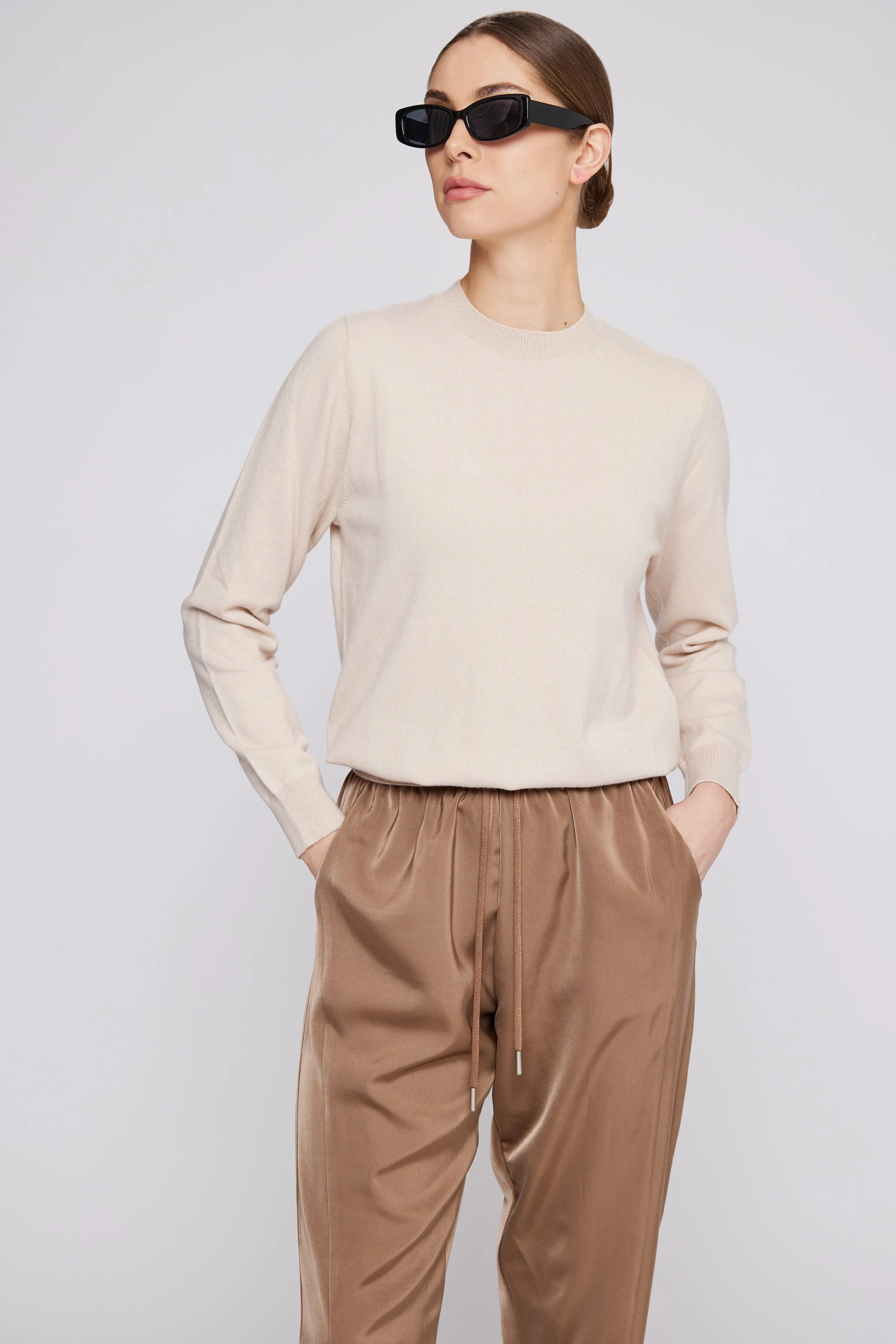 Vera Satin Jogger Latte
