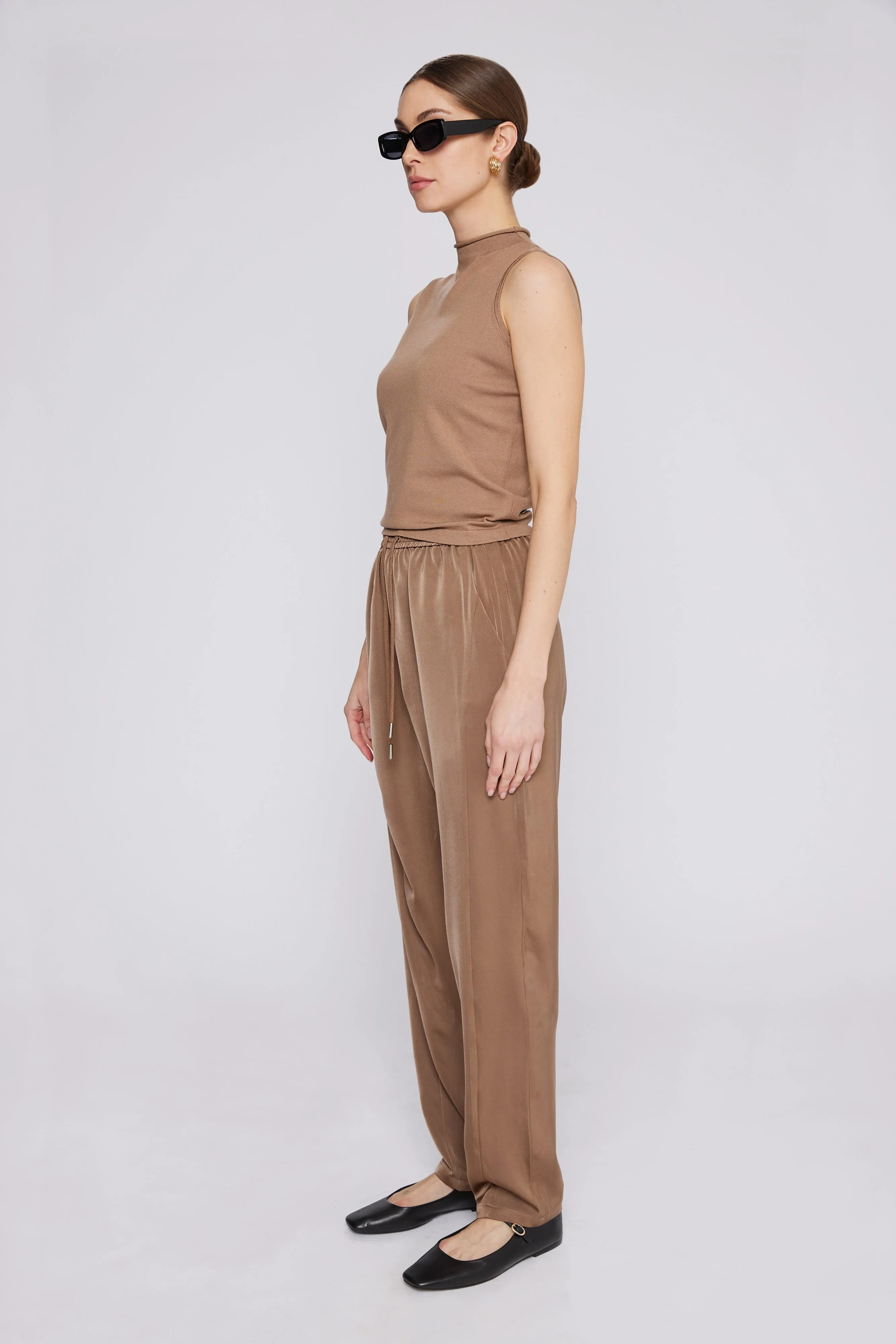 Vera Satin Jogger Latte