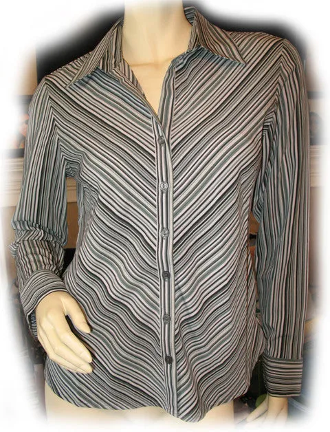 Womens Tops WHITE BLACK GREEN Pinstripe Stripe Pattern Long Sleeve Career Office Wear Business Attire TOP Small