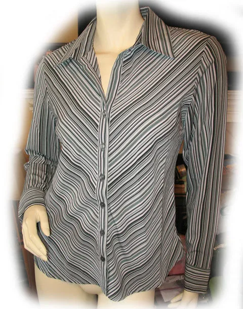 Womens Tops WHITE BLACK GREEN Pinstripe Stripe Pattern Long Sleeve Career Office Wear Business Attire TOP Small